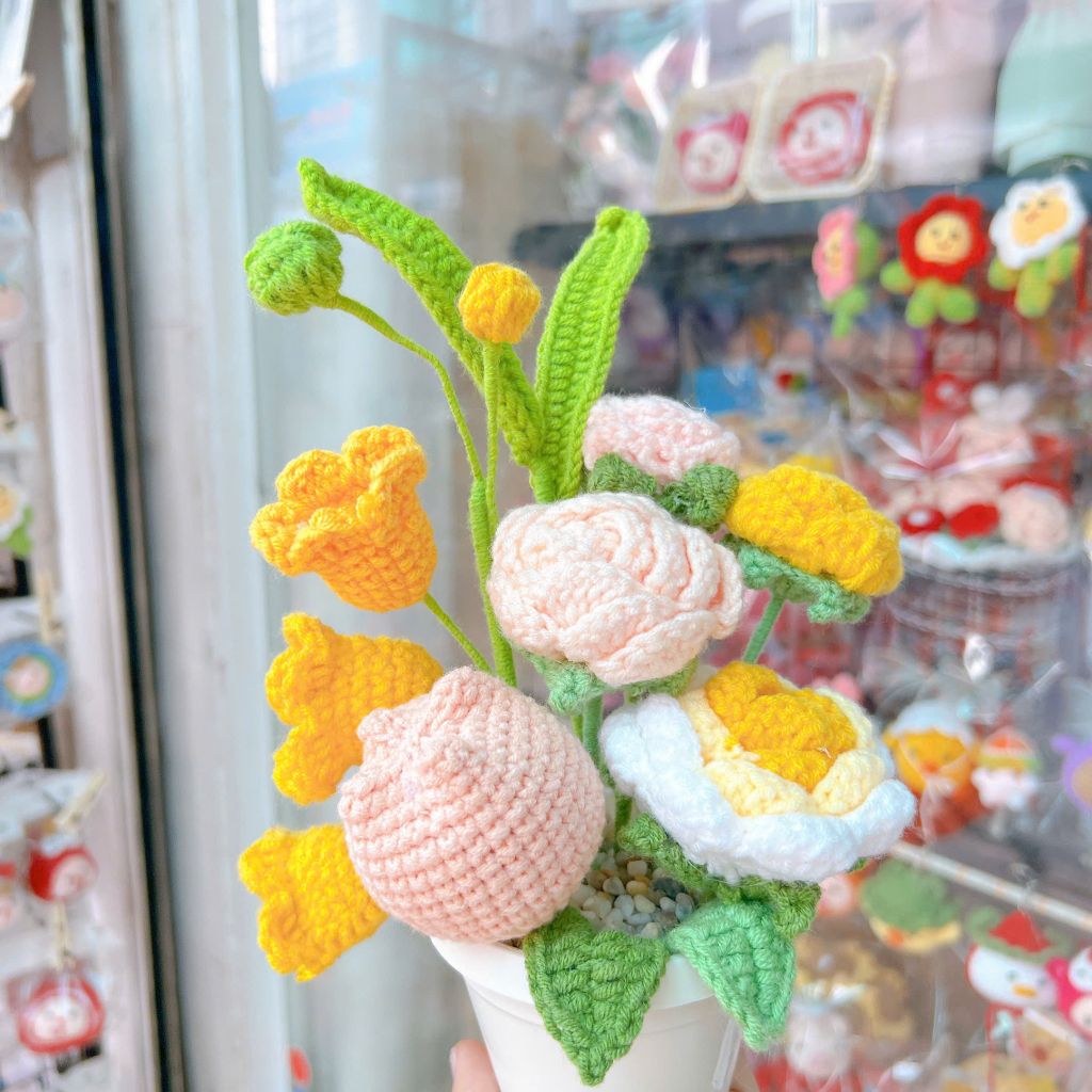 Chậu Hoa Vàng Nude