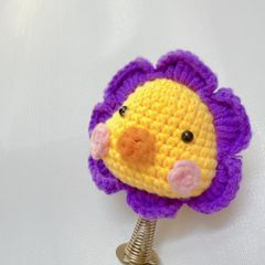 Lúc Lắc Con Vịt Viền Hoa