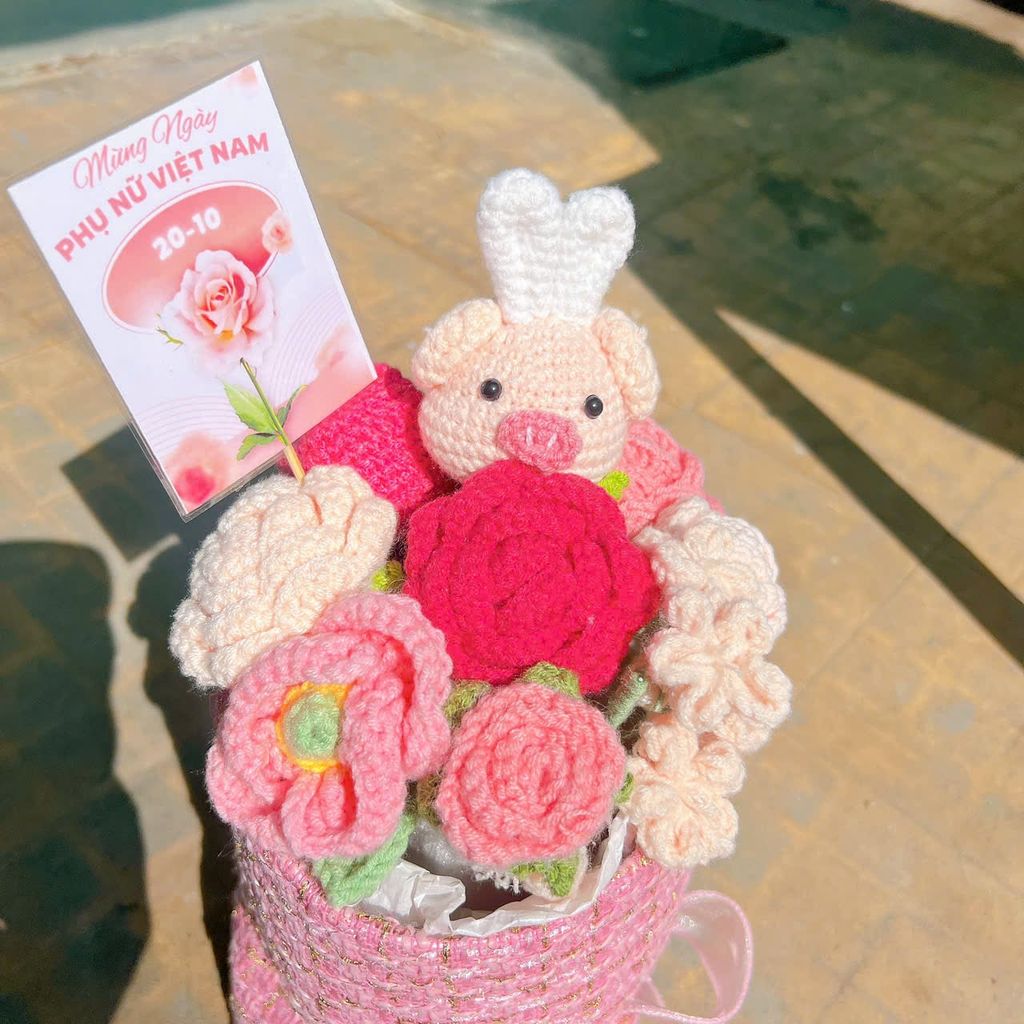 Bó Hoa Tròn Heo Thỏ Hồng