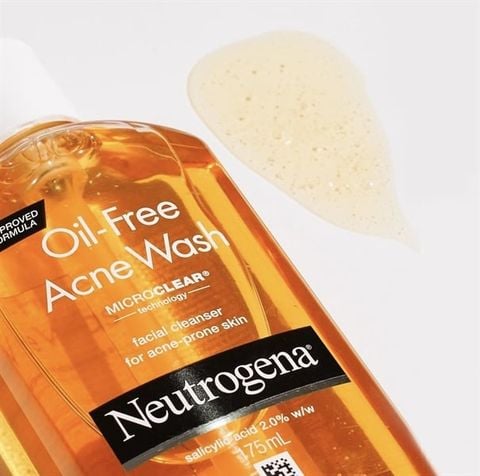 Sữa Rửa Mặt Neutrogena Oil-Free Acne Wash 175Ml