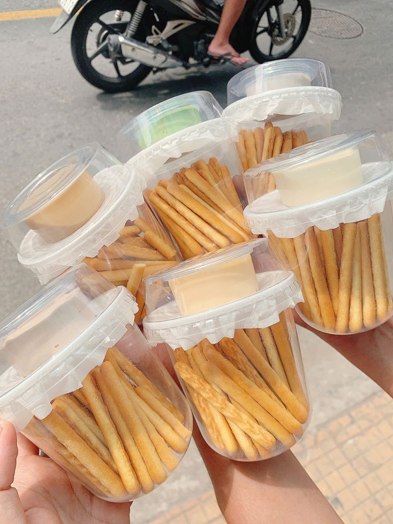 Food & Drinks Bánh Que Chấm Kem Caramel