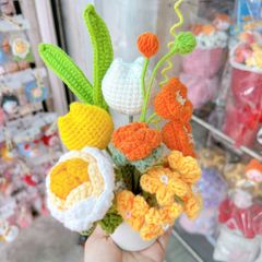 Chậu Hoa Vàng Cam
