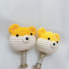 Lúc Lắc Gấu Vàng