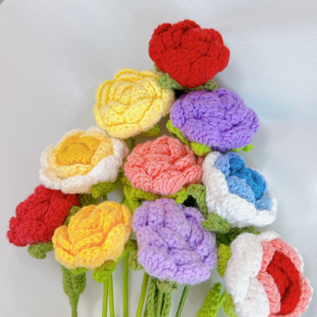 Cành Hoa Hồng Cánh Cuộn