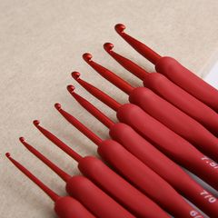 Phụ Kiện - Kim Móc Len Bằng Nhôm Màu Đỏ