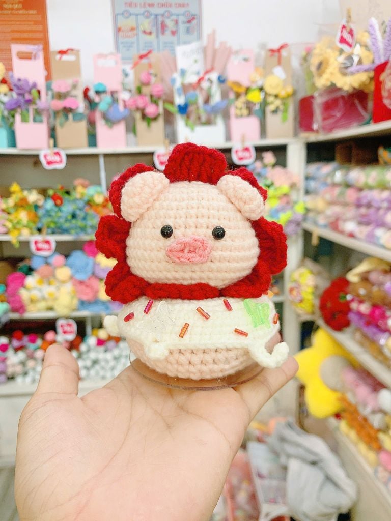 Đế Donut Lúc Lắc Heo Đỏ