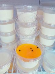 Food & Drinks Panna Cotta Chanh Dây