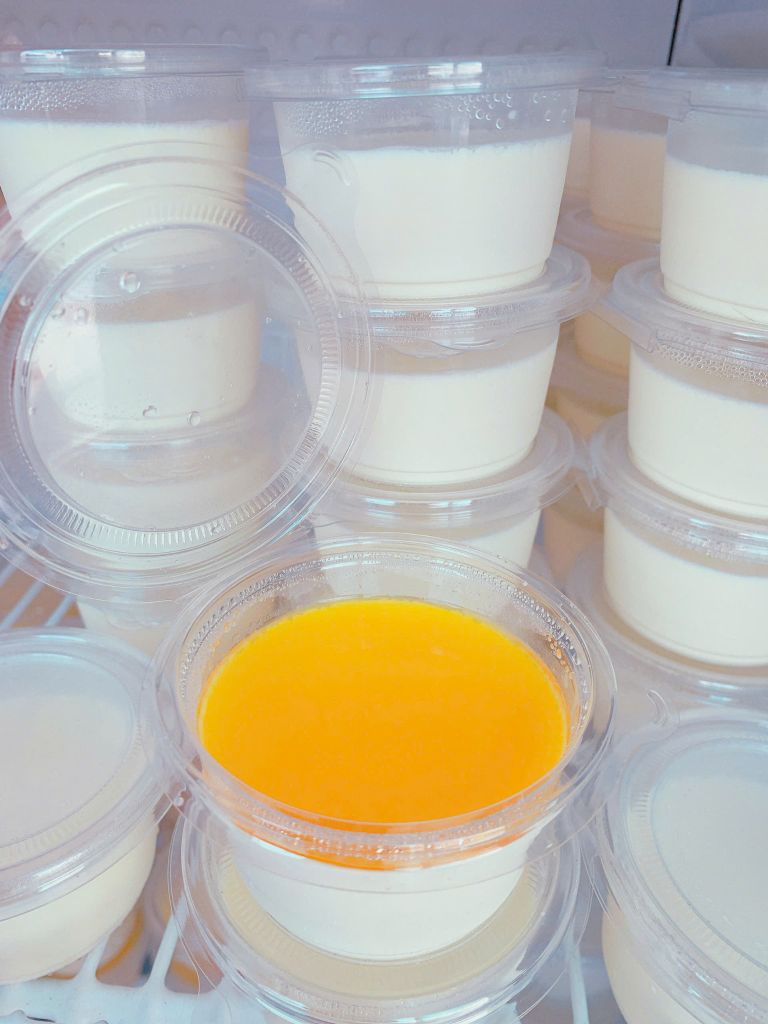 Food & Drinks Panna Cotta Đào