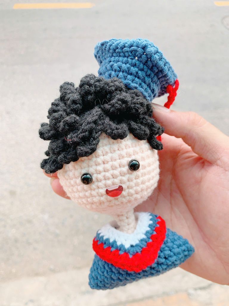 Móc Khóa Búp Bê Tốt Nghiệp Mẫu 01