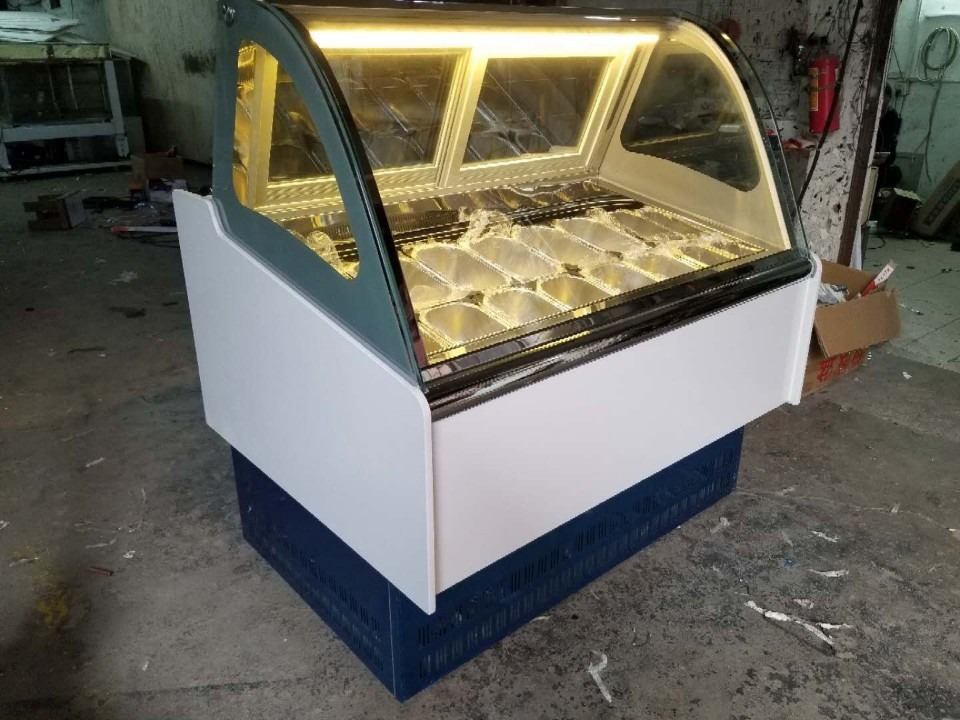 Tủ đông trưng bày kem