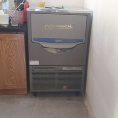 Máy làm đá viên cỡ nhỏ Hoshizaki SRM-60A