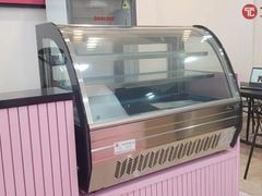Tủ bánh kem mini để bàn kính cong Snow Queen 90cm