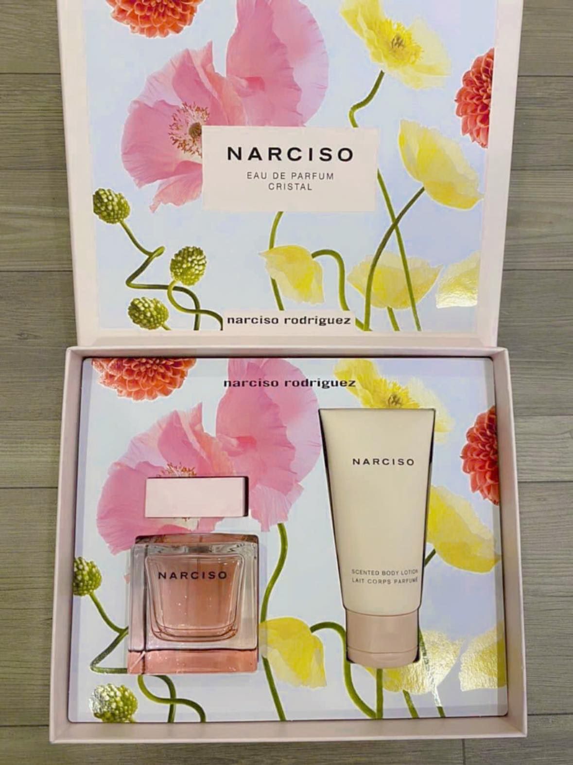  Set Nước Hoa Nữ Narciso Rodriguez Cristal EDP + Lotion 50ml 