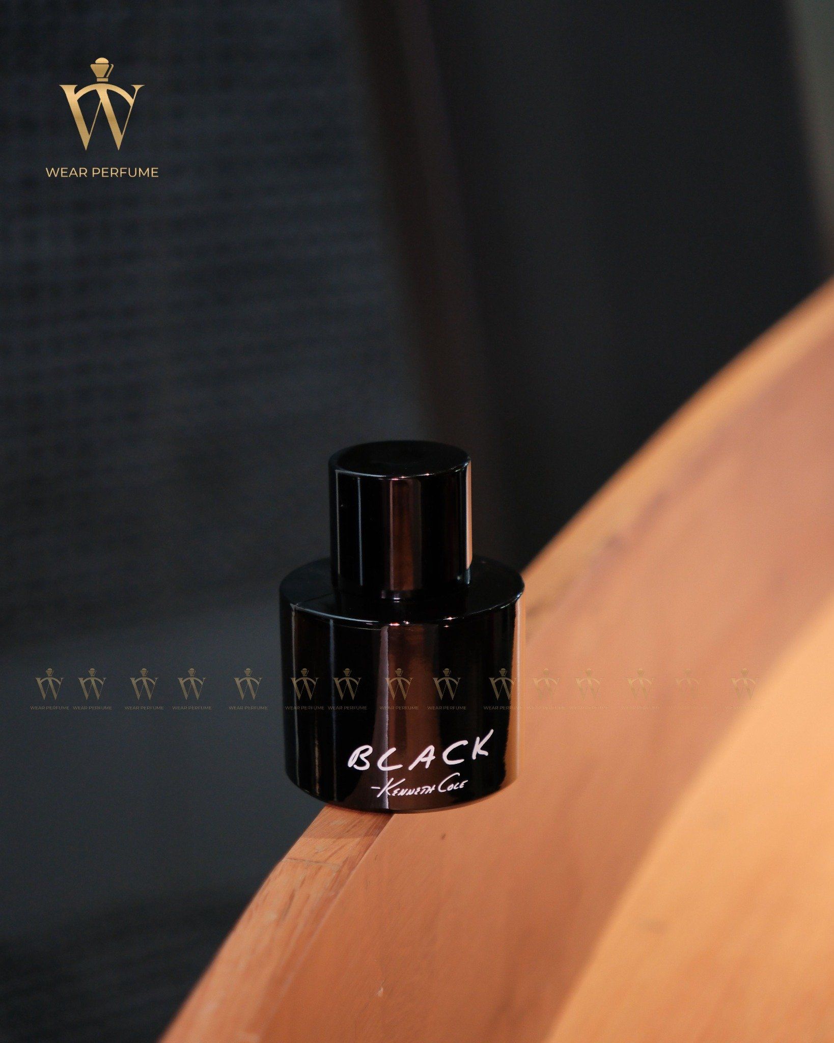  Kenneth Cole Black 