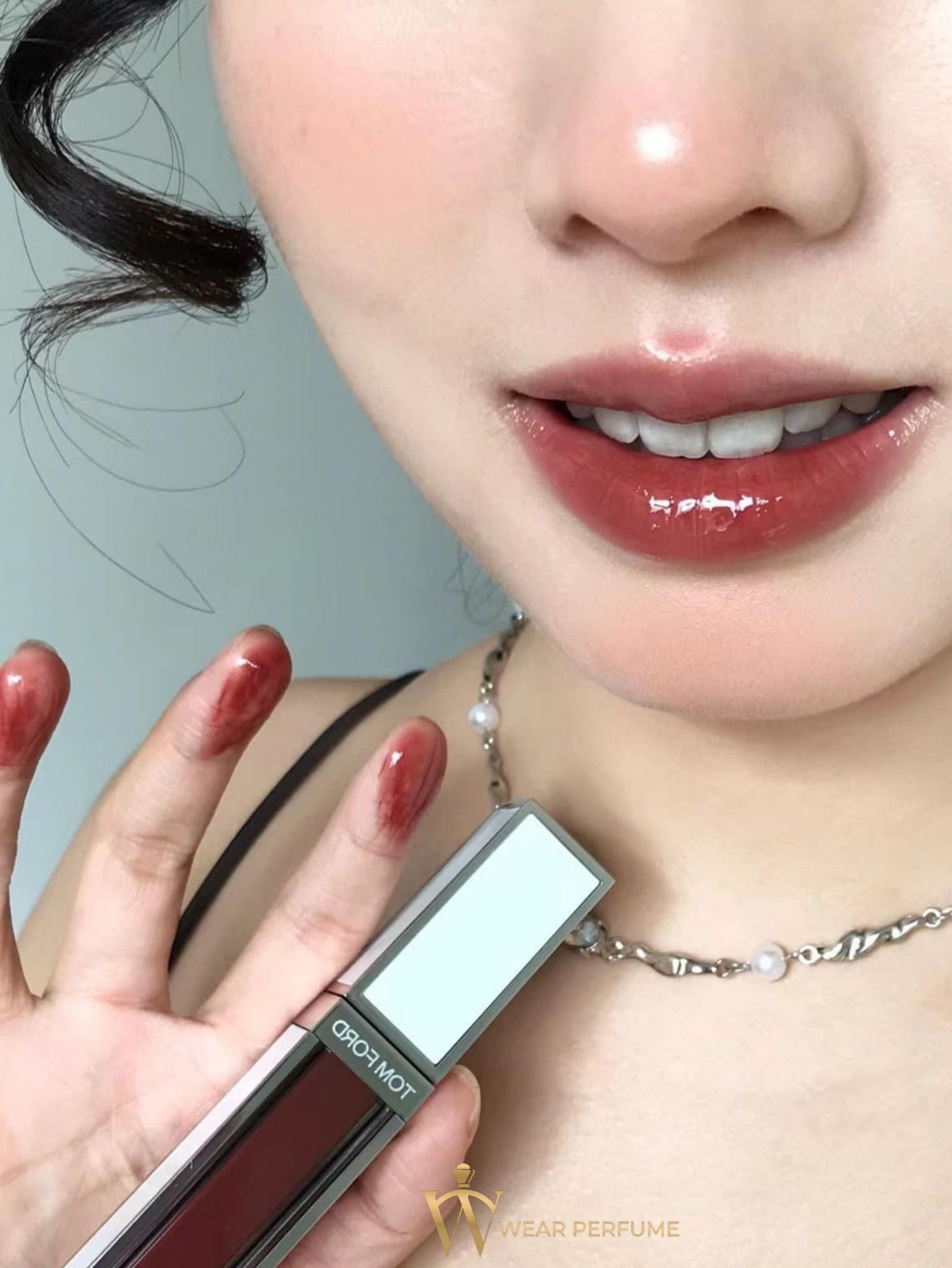  Son Kem Tom Ford Gloss Luxe Lip Gloss 20 Phantome - Màu Nâu Đất 