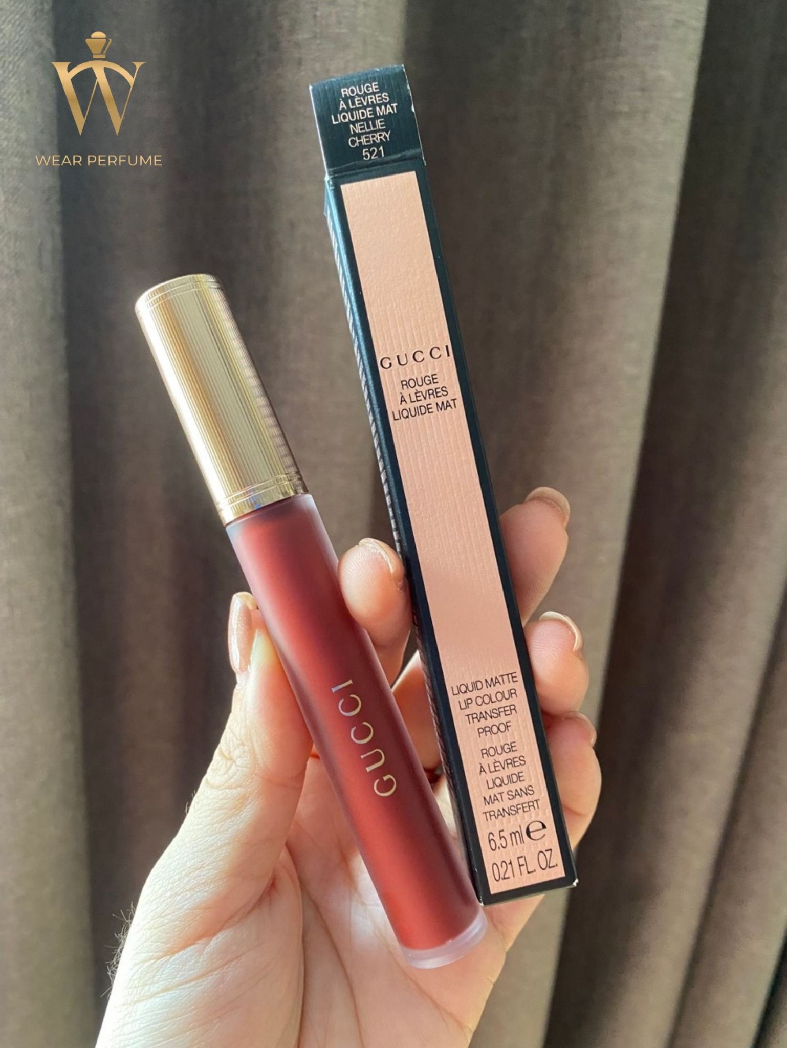  Son Kem Gucci Rouge Liquid Matte 521 Nellie Cherrie (New) – Màu Đỏ Gạch 