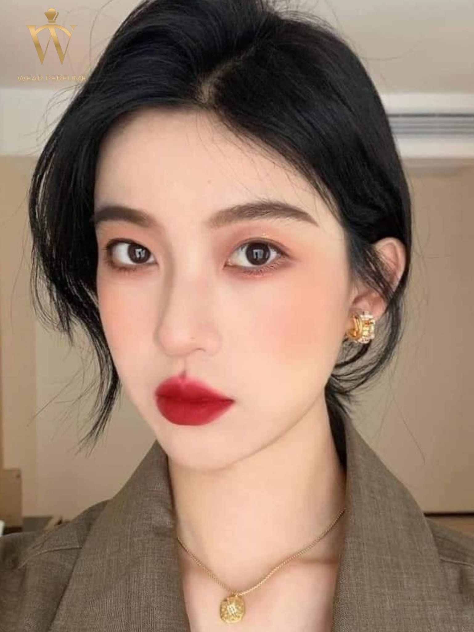  Son Lì Gucci Rouge À Lèvres Voile Mat 504 Myra Crimson - Màu Đỏ Đậm 