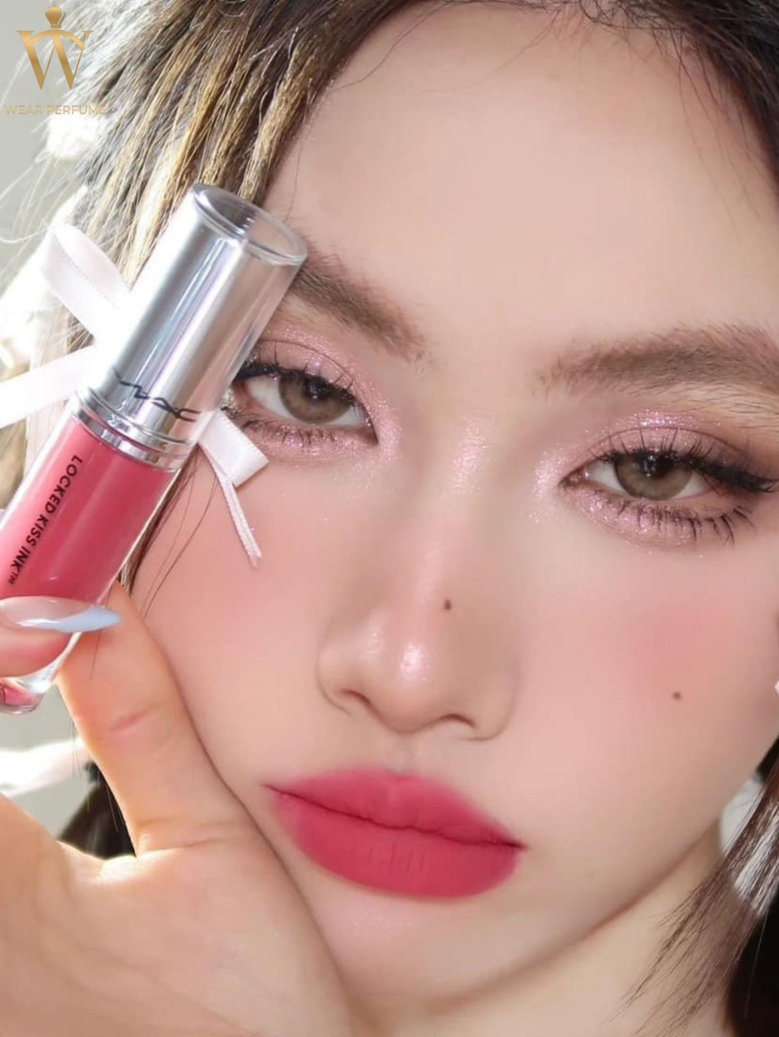  Son MAC 72 Most Curious Locked Kiss Ink 24h Lipcolour - Màu Hồng Tươi 