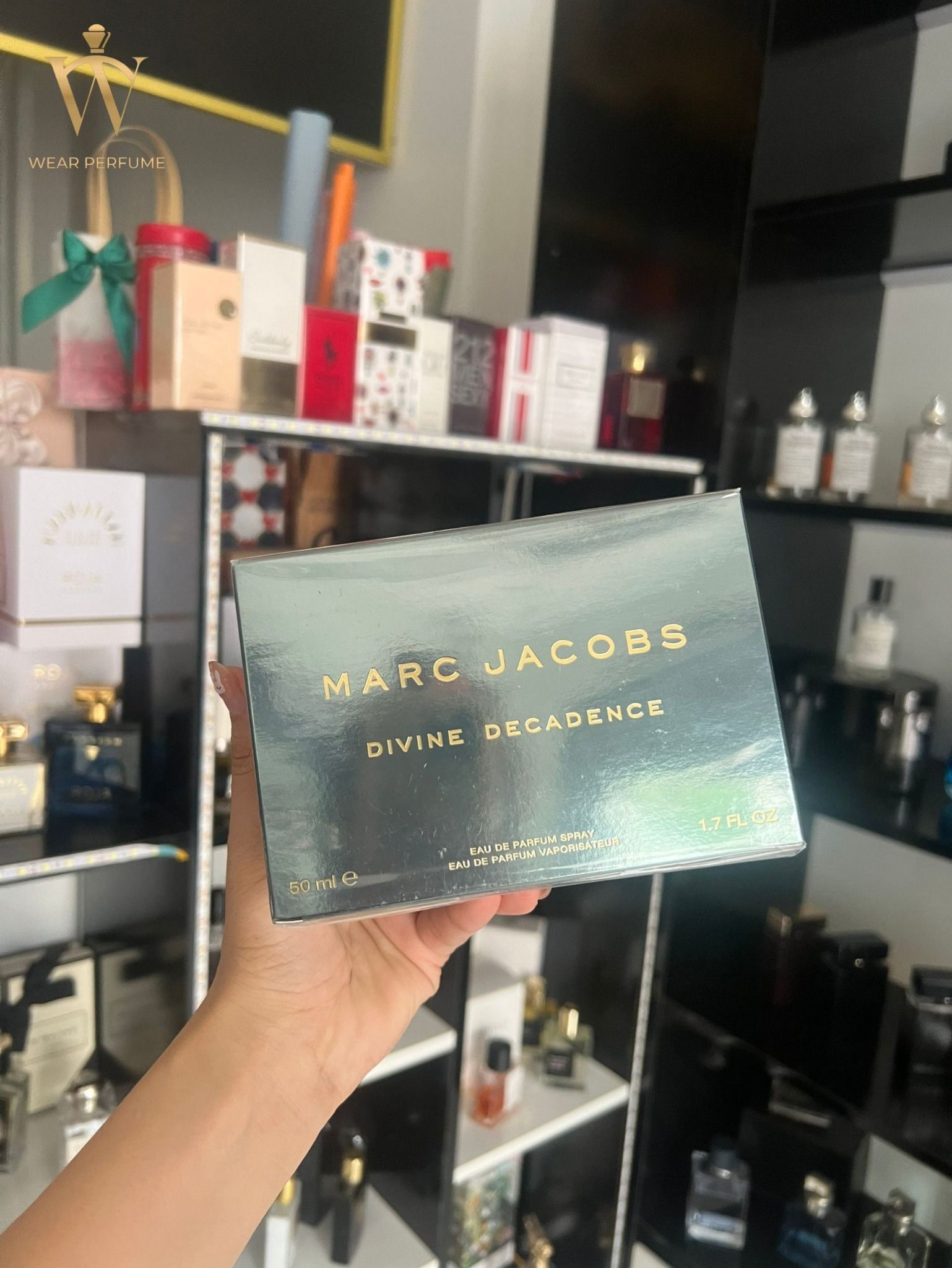 Marc Jacobs Decadence 