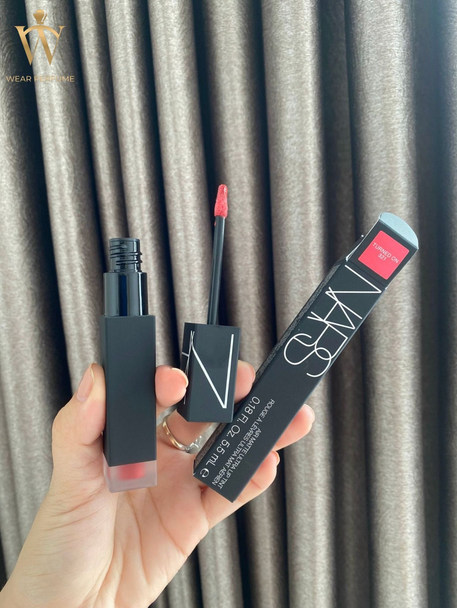  Son Nars Air Matte Ultra Lip Tint 321 Turned On - Màu Đỏ Berry 