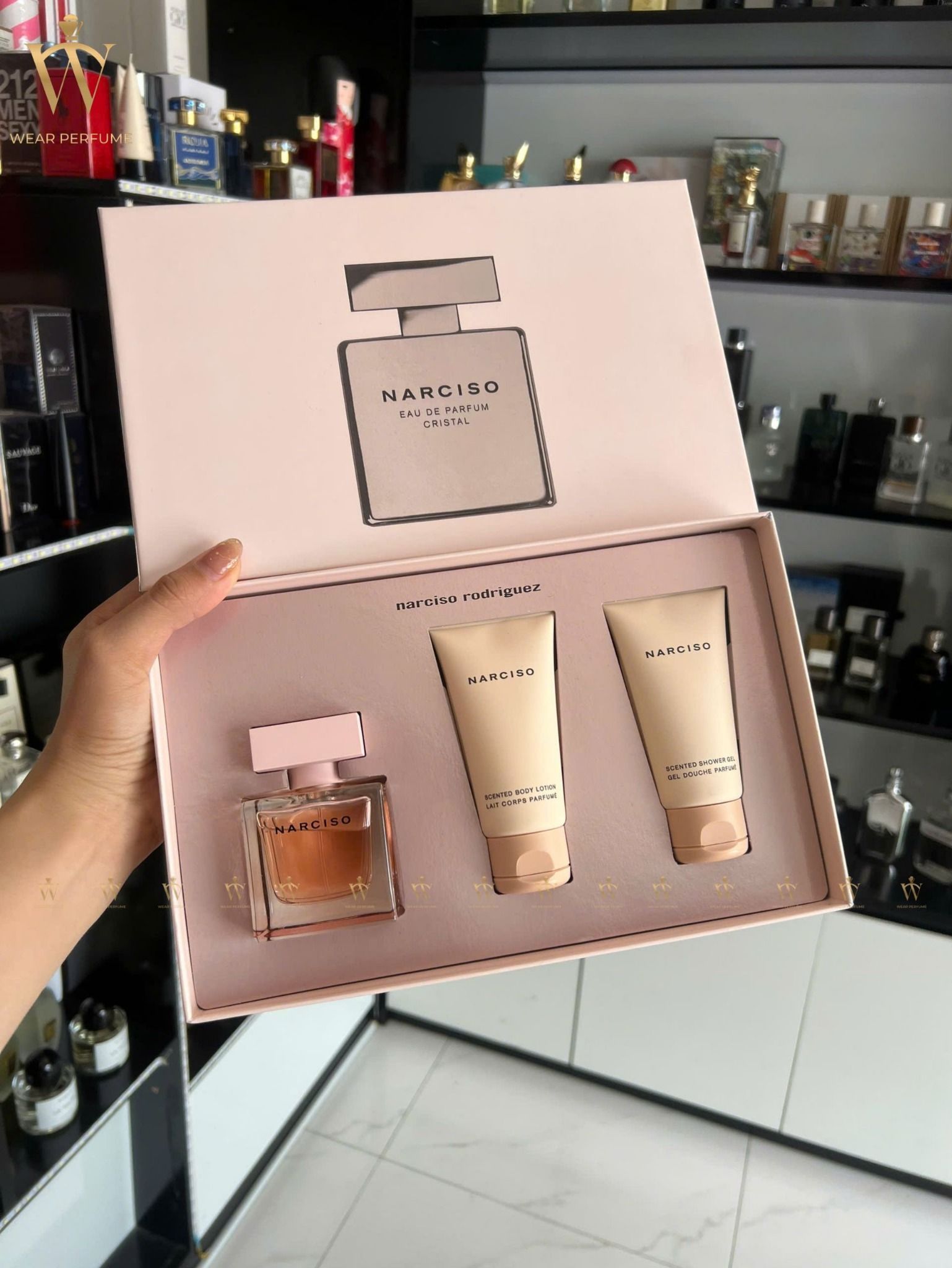  Set Nước Hoa Narciso Cristal EDP 50ml + Lotion 50ml + Shower 50ml 