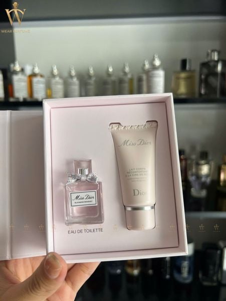 Set Nước Hoa Và Lotion Milk Miss Dior Blooming Bouquet ( 5ML + 20ML) 