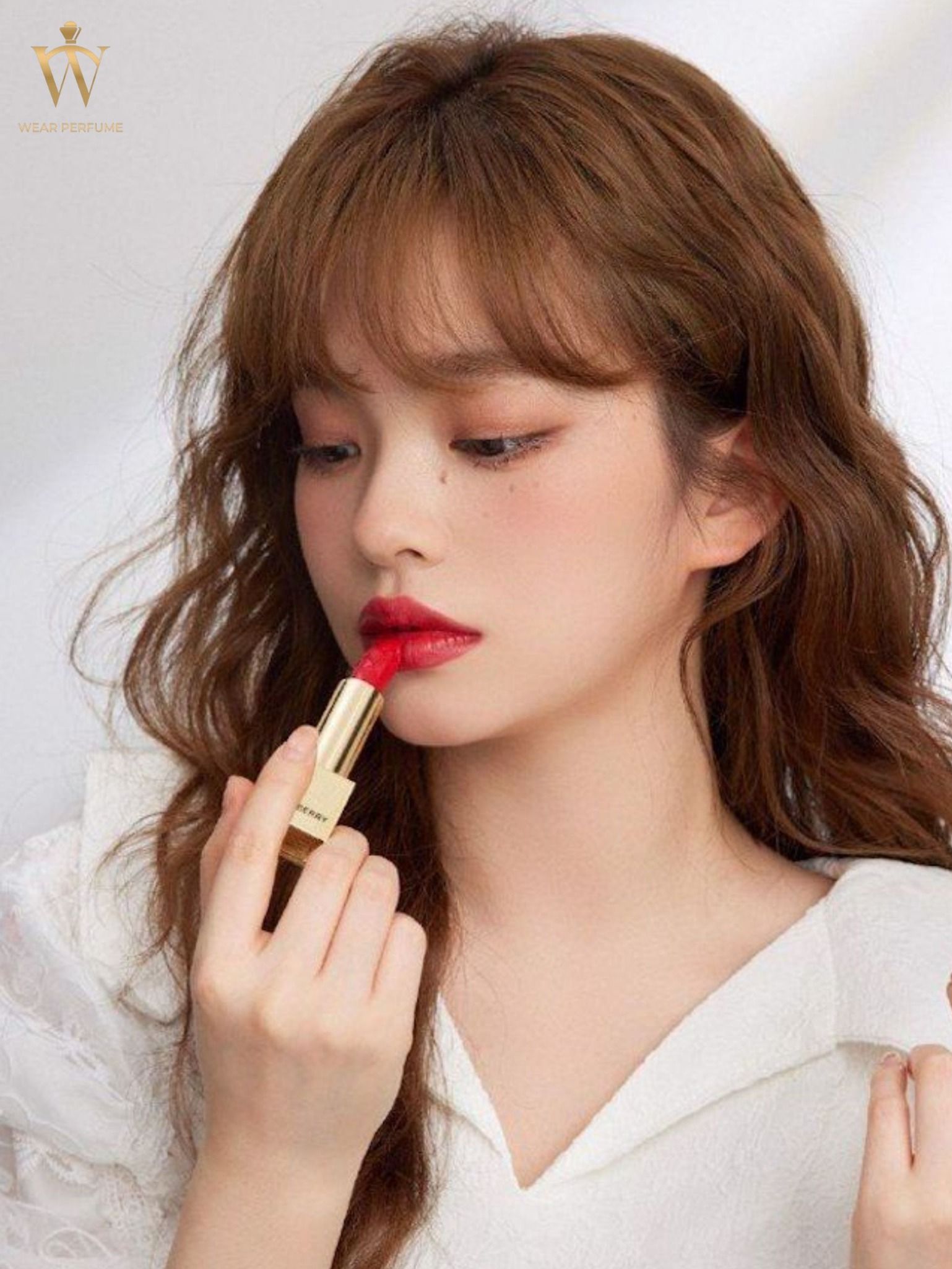  Son Burberry 106 Matte The Red Mini - Màu Đỏ Tươi 