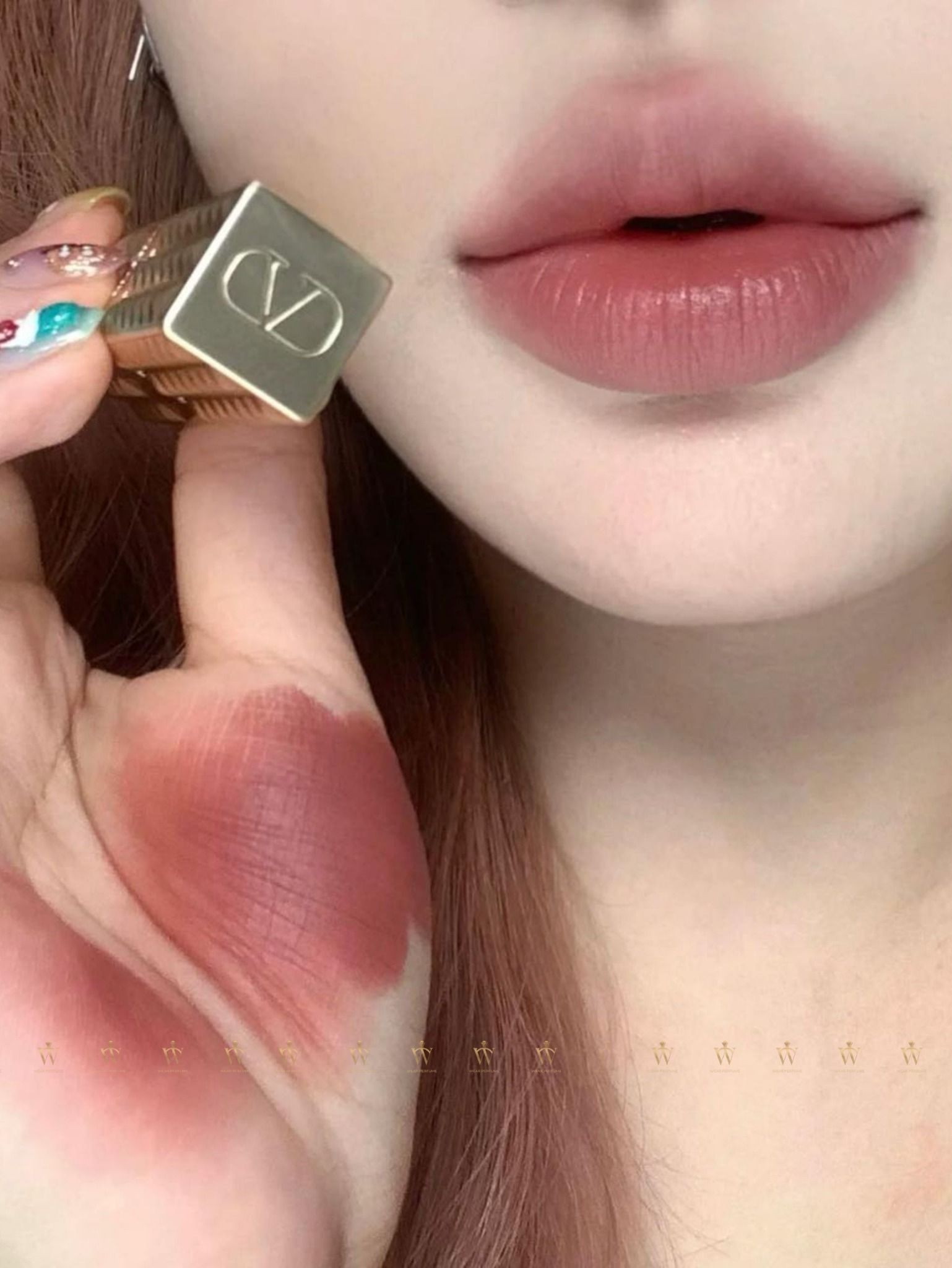  Son Valentino Spike Buttery Matte Lip Color 134R Couture In The Streets - Màu Hồng Đất 