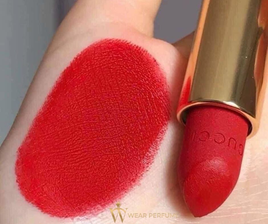 Son Gucci Rouge À Lèvres Voile Mat 25 Goldie Red - Màu Đỏ Cổ Điển 