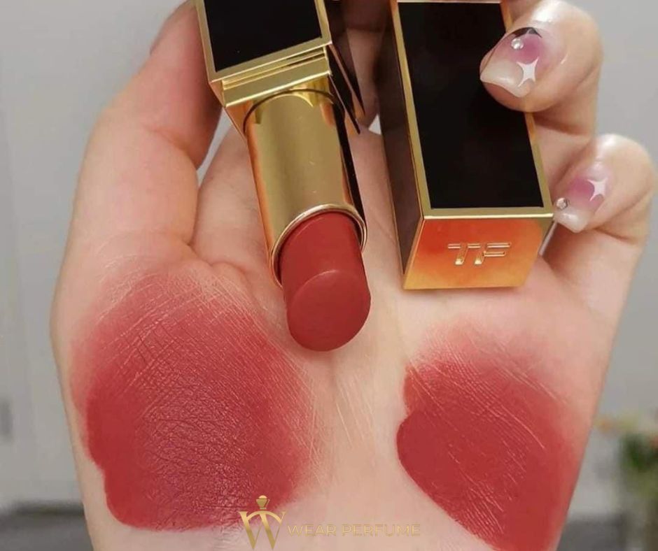  Son Tom Ford Satin Matte 52 Naked Rose - Màu Hồng Cánh Hoa 