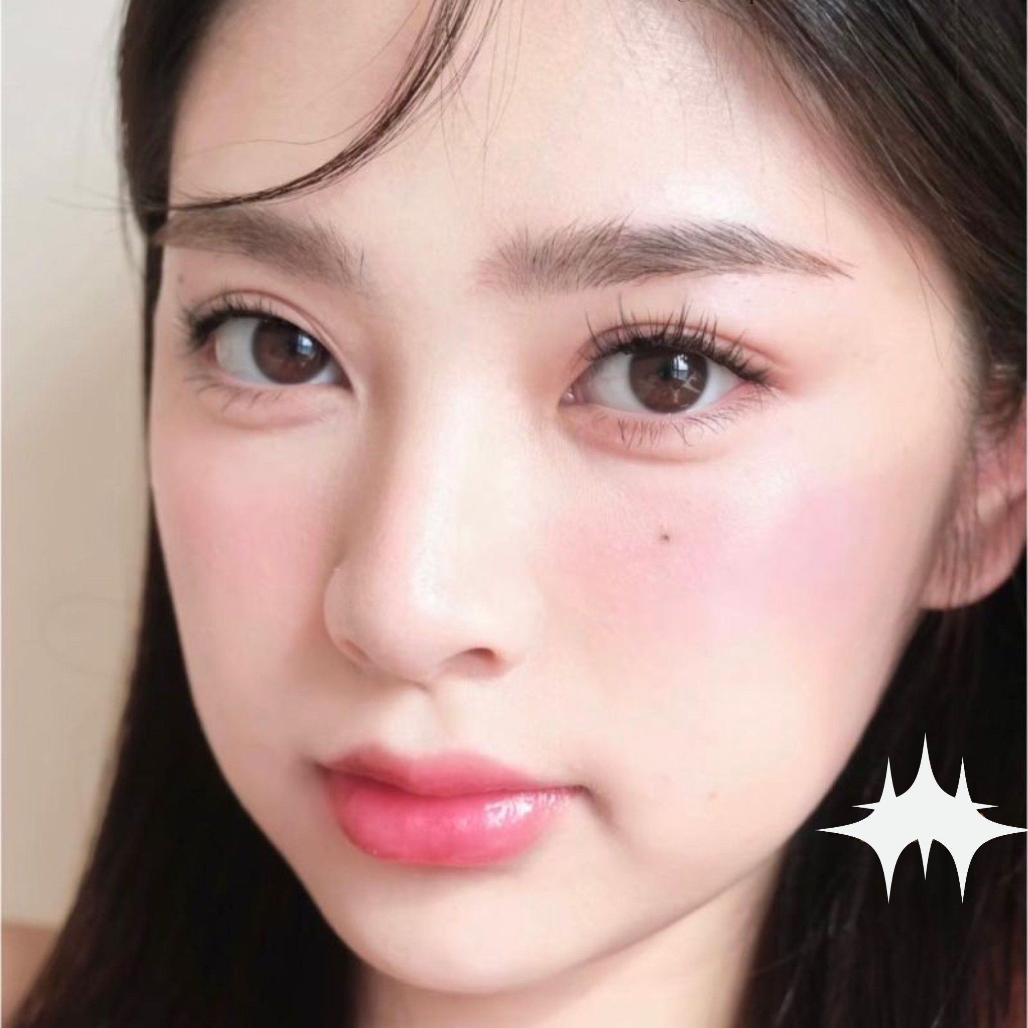  Son Prada Monochrome Soft Matte lipstick Light U018 Pink - Màu Hồng Nhạt 