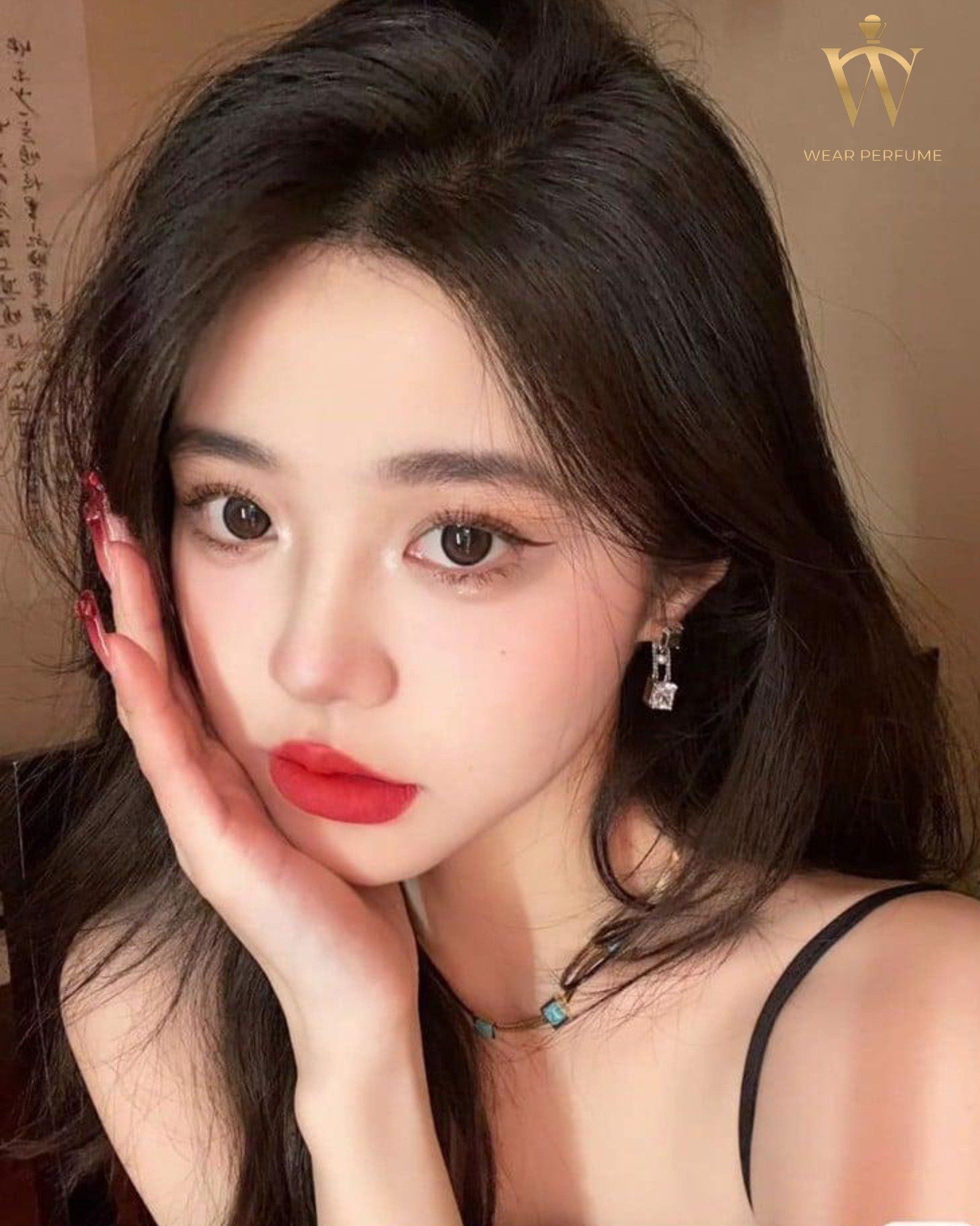  Son MAC Locked Kiss 24HR Lipstick 88 Ruby True – Màu Đỏ Ruby 