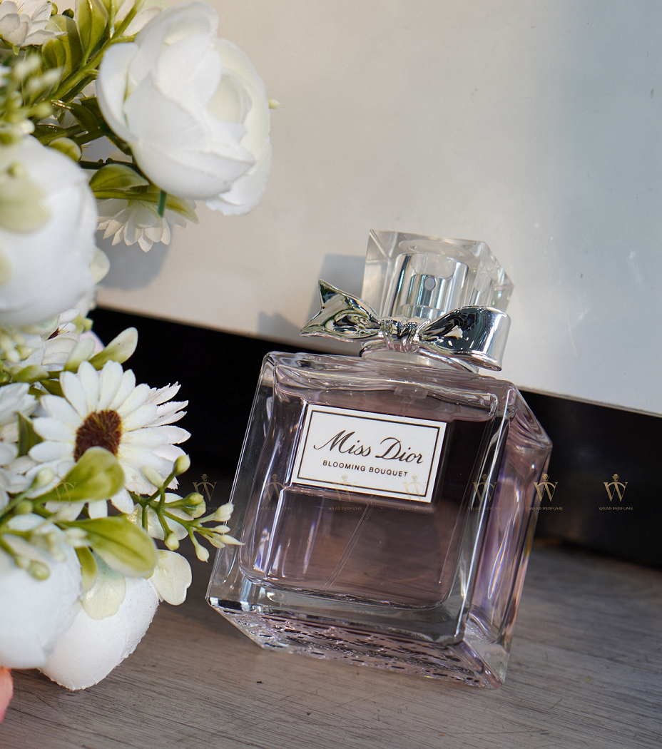 Miss Dior Blooming Bouquet Mùi hương của đóa hoa kiêu hãnh