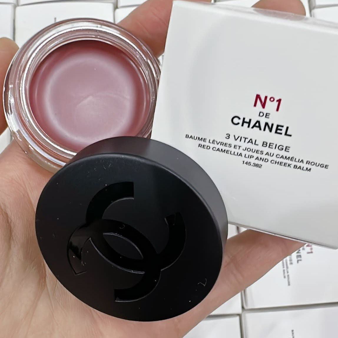  Son Dưỡng Môi Chanel N1 De Chanel Lip And Cheek Balm 3 Vital Beige - Màu Hồng Nude 