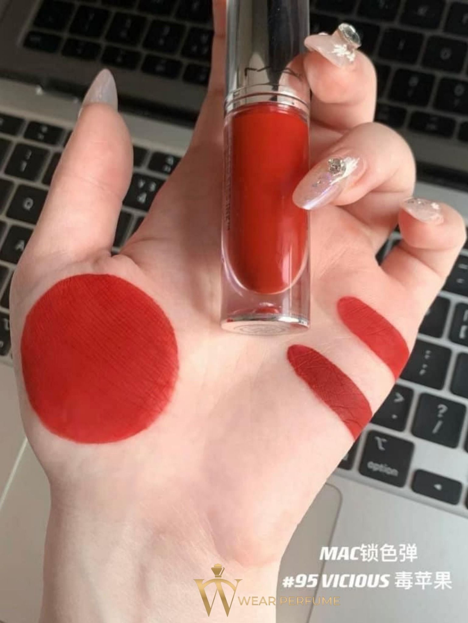  Son MAC 95 Locked Kiss Ink 24h Lipcolour - Màu Đỏ Cam 