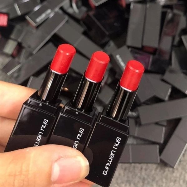  Son Shu Uemura 163 vỏ đen Mini – Màu Đỏ Tươi Đẹp Mê Hồn 