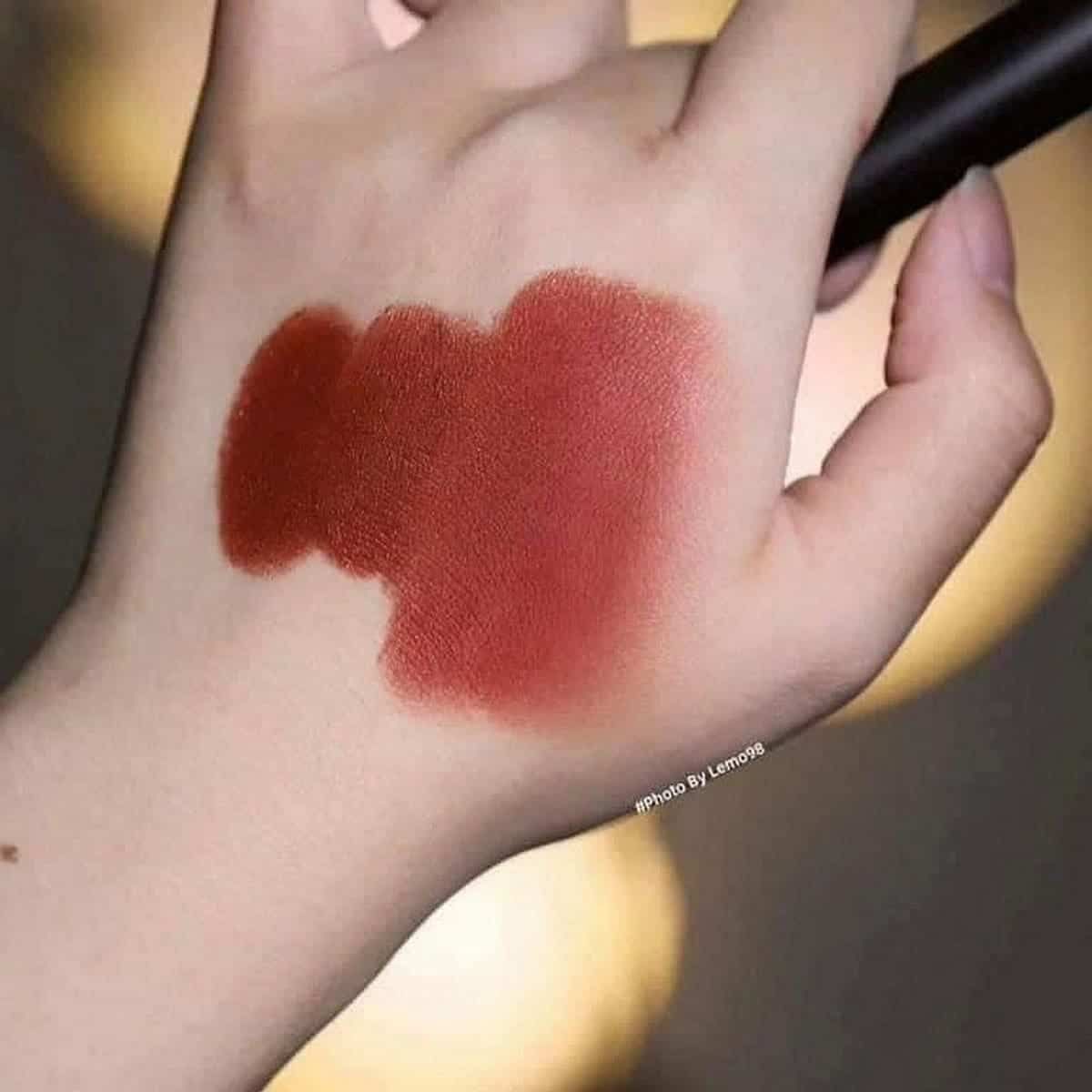  Son Mac Powder Kiss Velvet Blur Slim 886 Marrakesh Mere - Màu Đỏ Nâu 