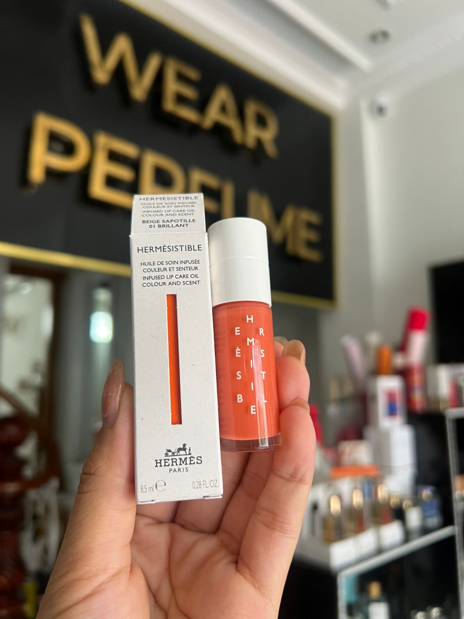  Son Dưỡng Hermès Hermesistible Infused Lip Care Oils 01 Beige Sapotille - Cam Sữa 