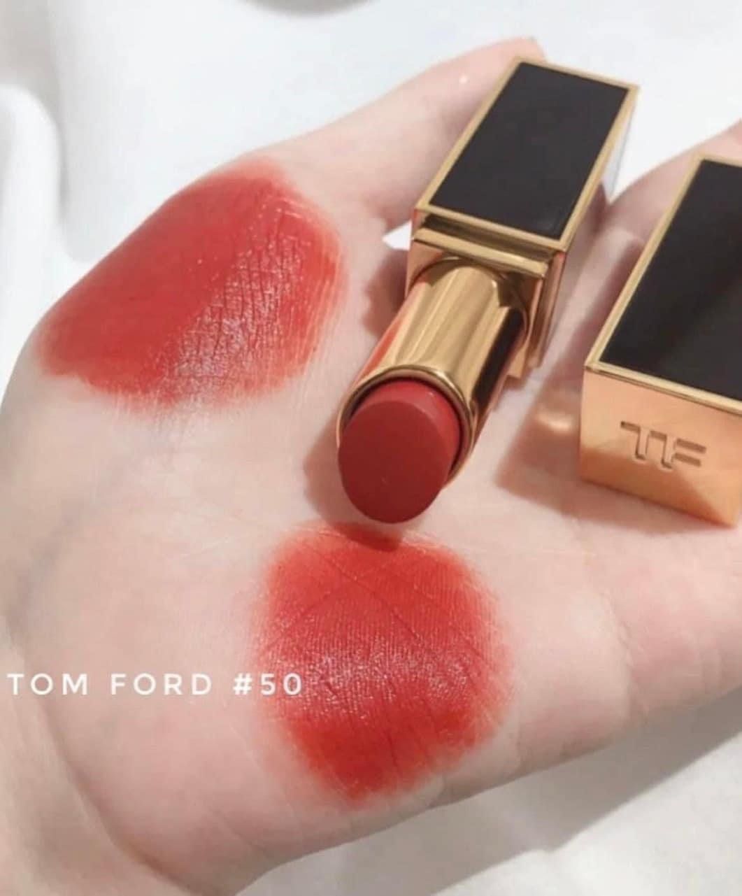 Son Tom Ford Lip Color Satin Matte Màu 50 Adored – Màu Đỏ Cam Cháy 