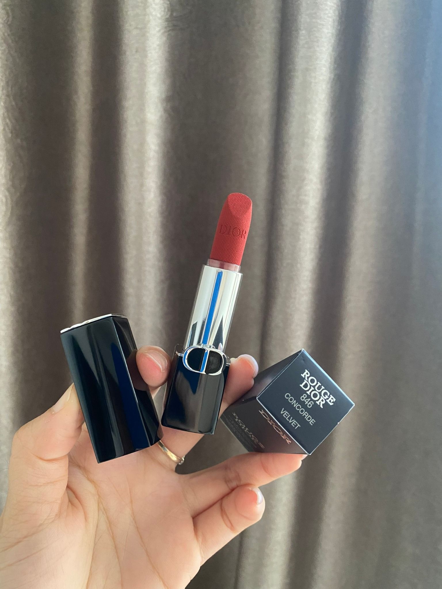  Son Dior Rouge New Matte 846 Concorde - Màu Đỏ Cam Cháy (2024) 