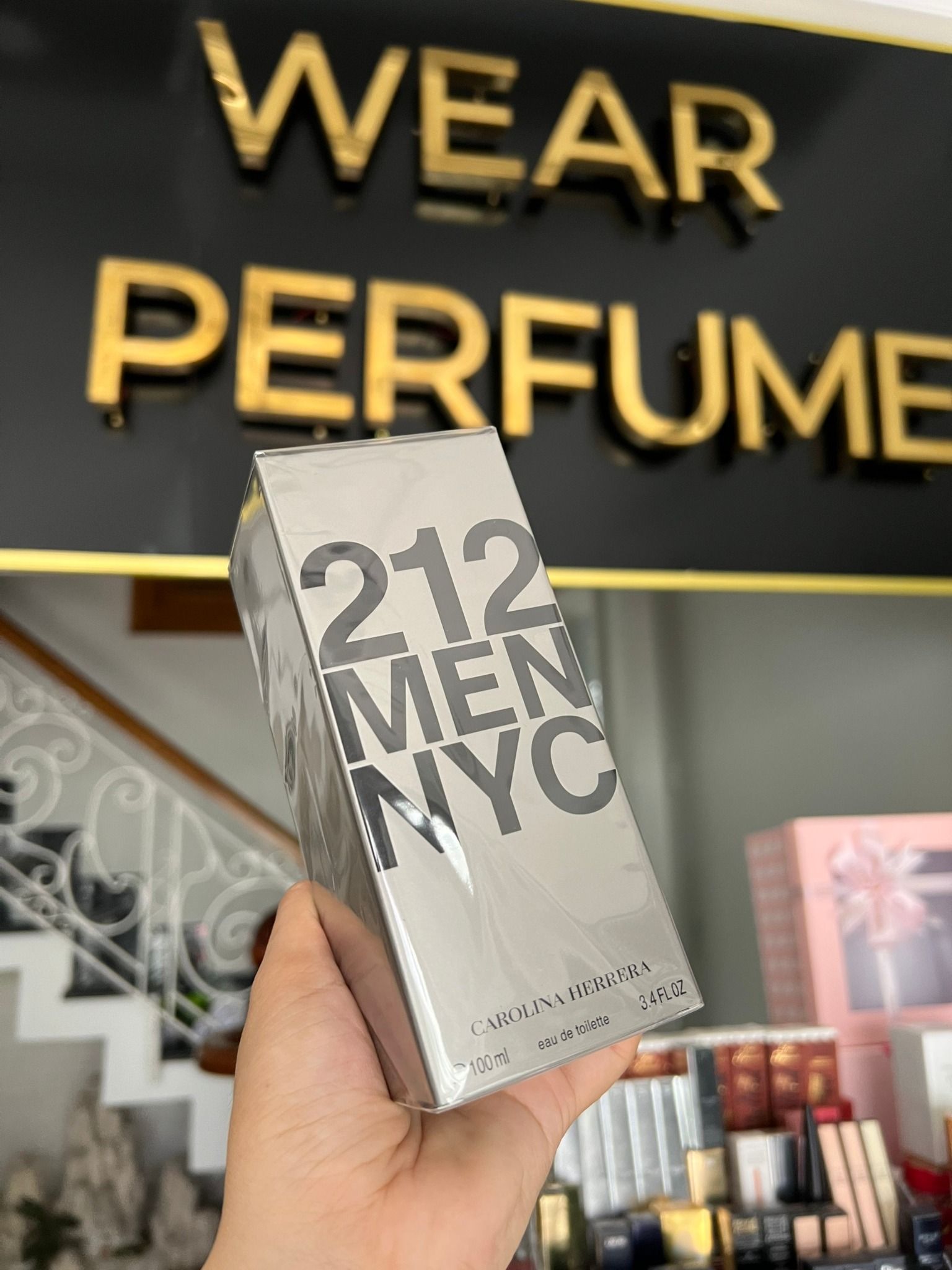 Carolina Herrera 212 Men NYC 