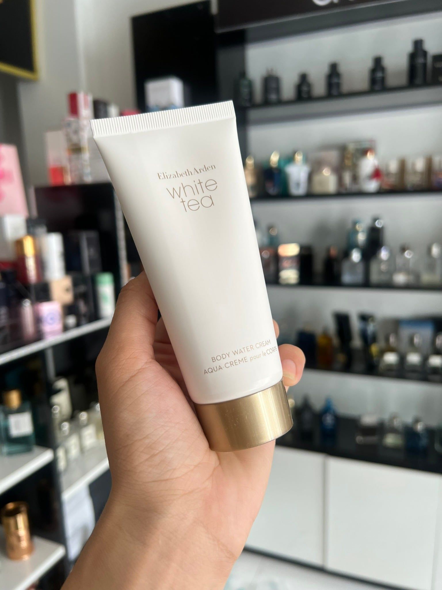  Kem dưỡng body Elizabeth Arden White Tea 100ML 