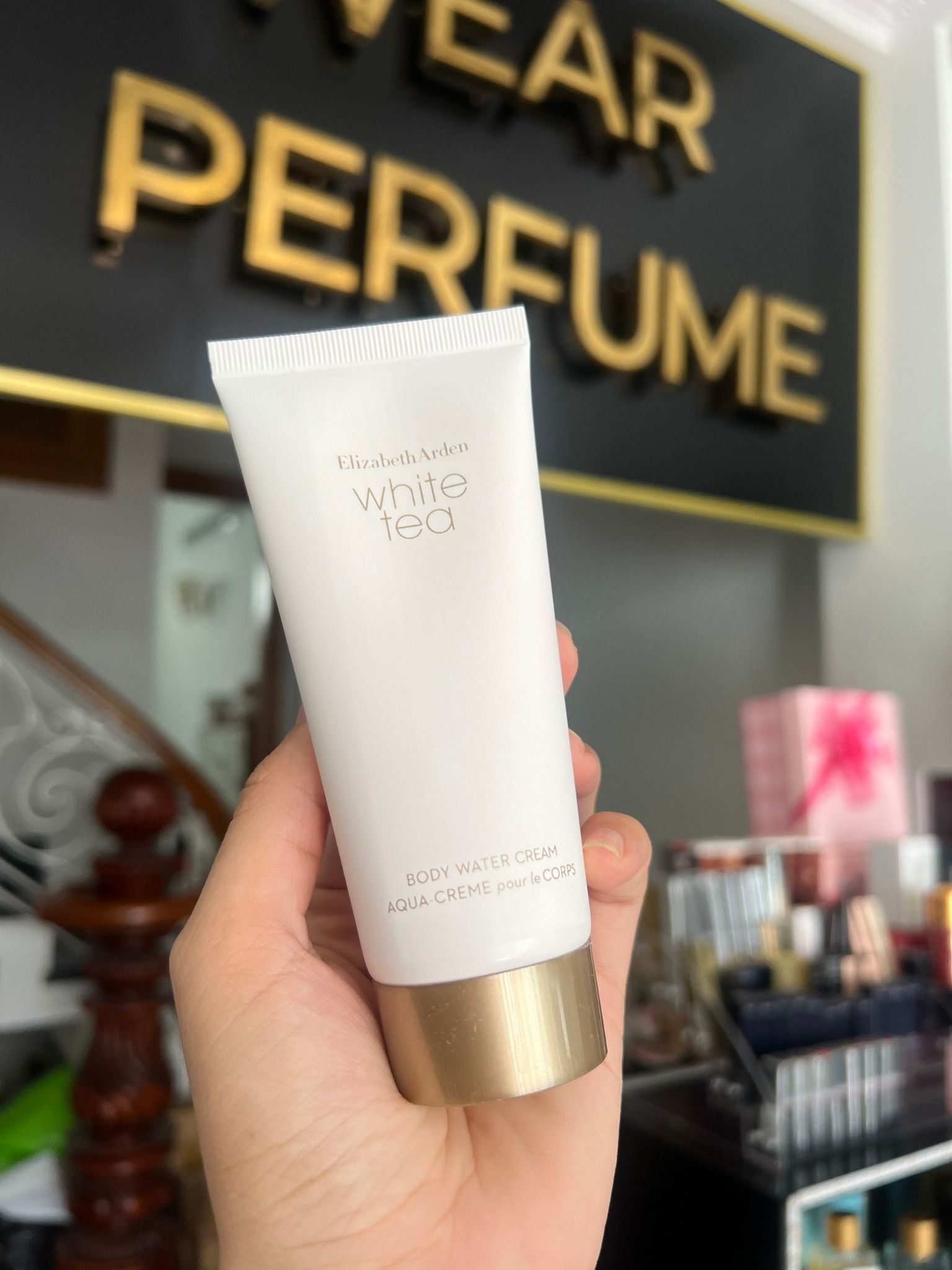  Kem dưỡng body Elizabeth Arden White Tea 100ML 