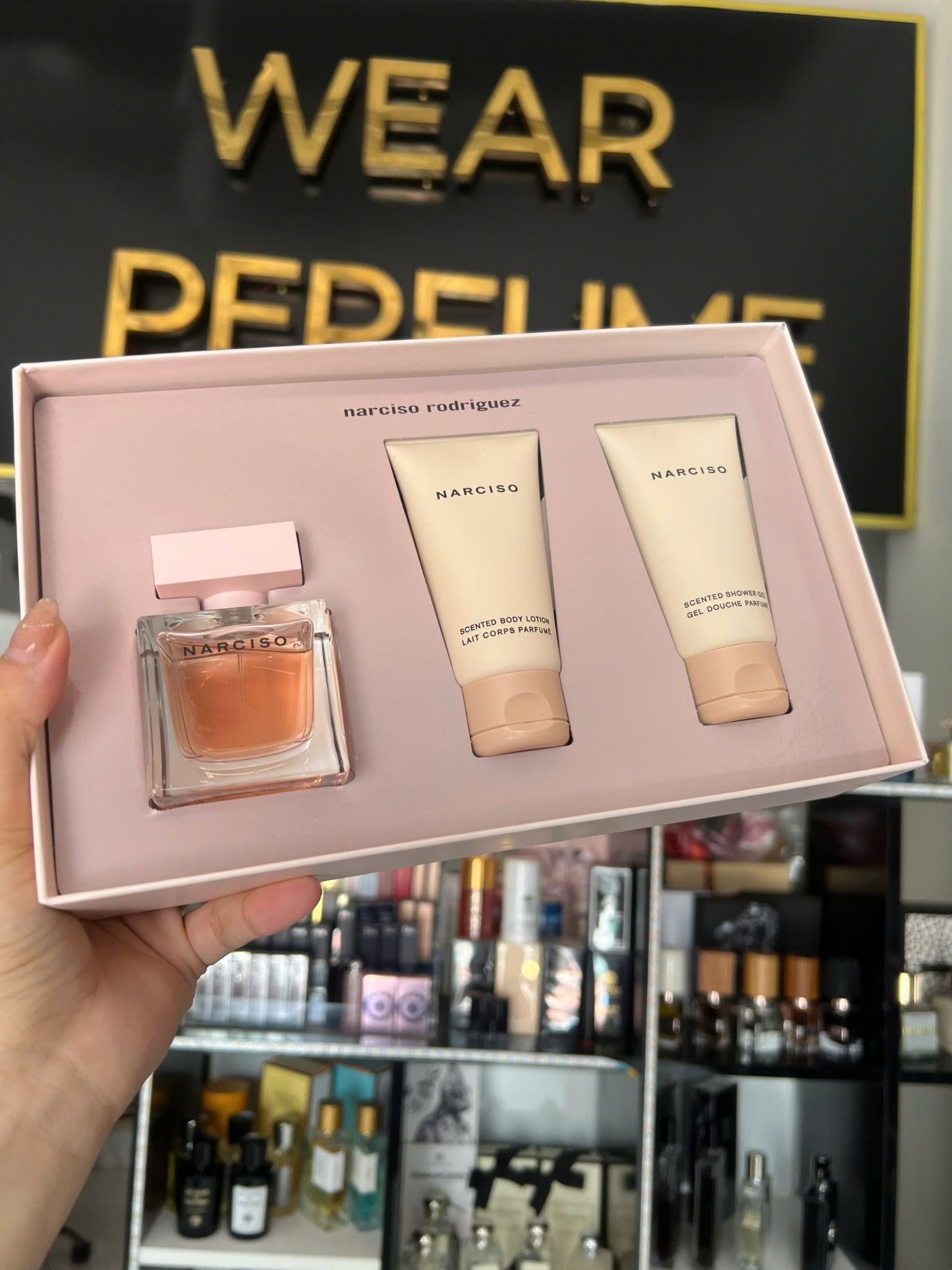  Set Nước Hoa Narciso Cristal EDP 50ml + Lotion 50ml + Shower 50ml 