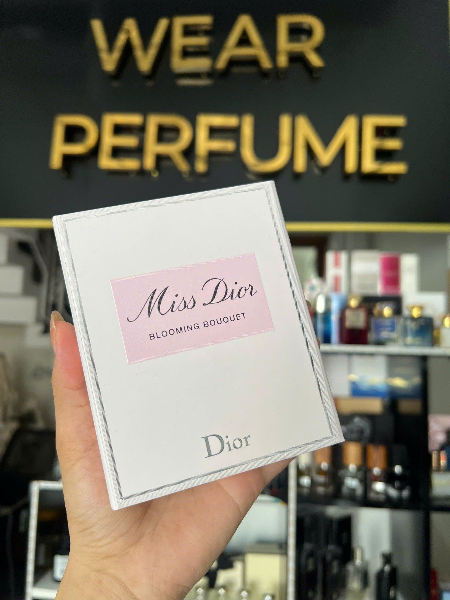  Set Nước Hoa Và Lotion Milk Miss Dior Blooming Bouquet ( 5ML + 20ML) 