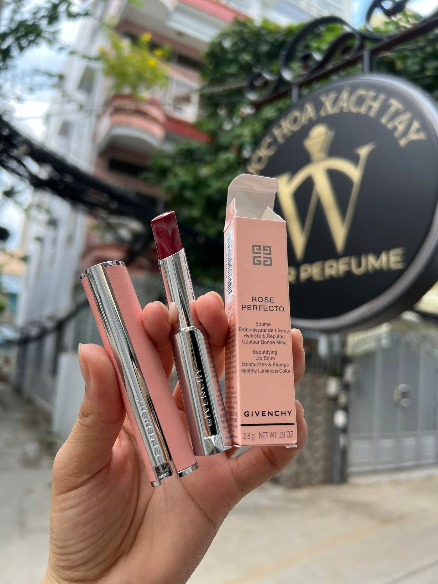  Son Dưỡng Givenchy Rose Perfecto Lip Balm 333 L'interdit - Màu Đỏ Thuần 