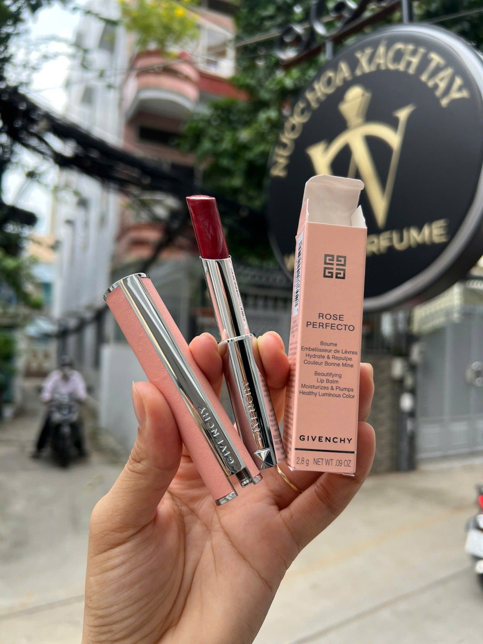  Son Dưỡng Givenchy Rose Perfecto Lip Balm 37 Rouge Grainé - Màu Đỏ Hồng 