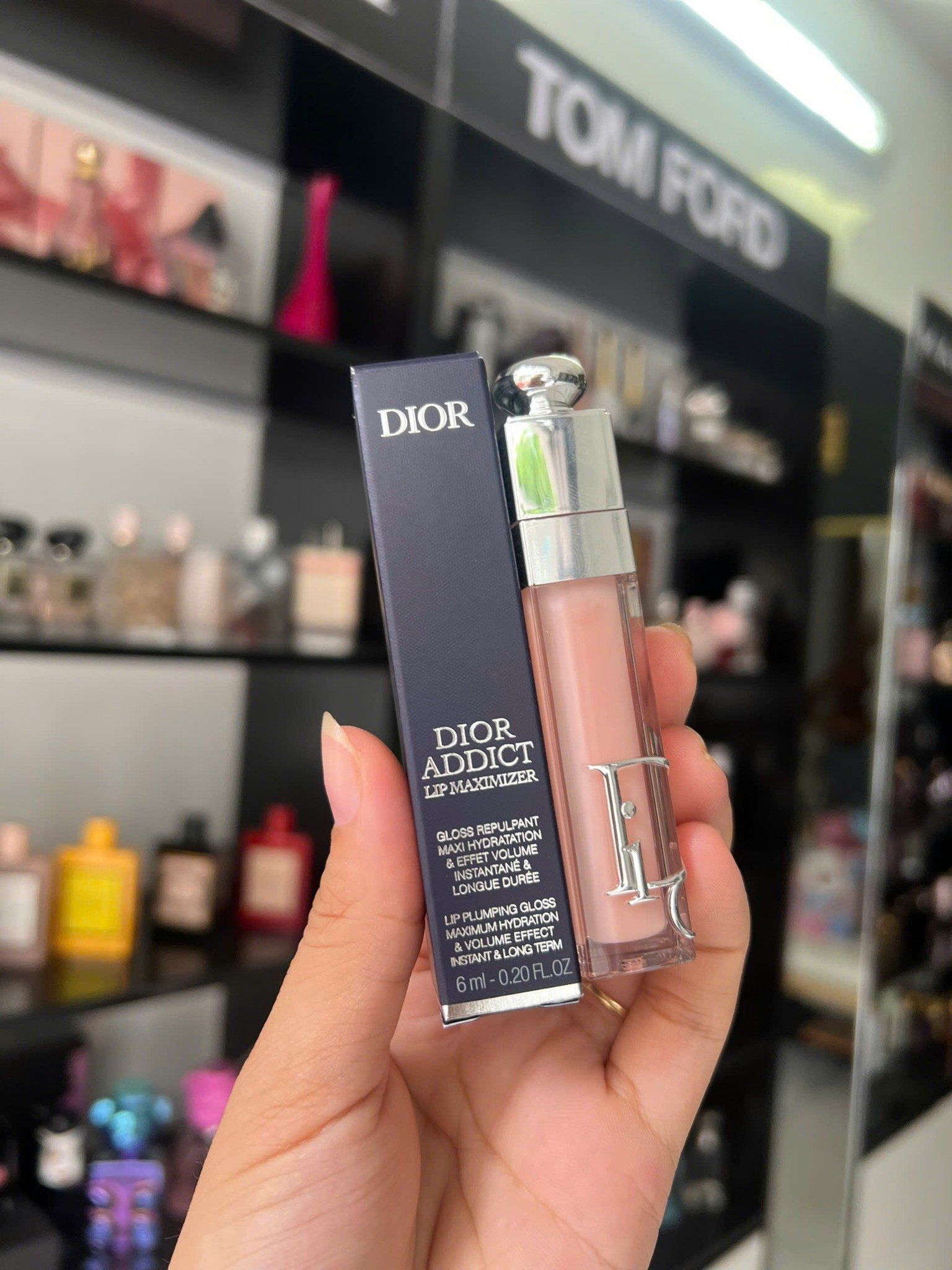  Son Dưỡng Dior Addict Lip Maximizer 001 Pink - Màu Hồng Nhẹ 