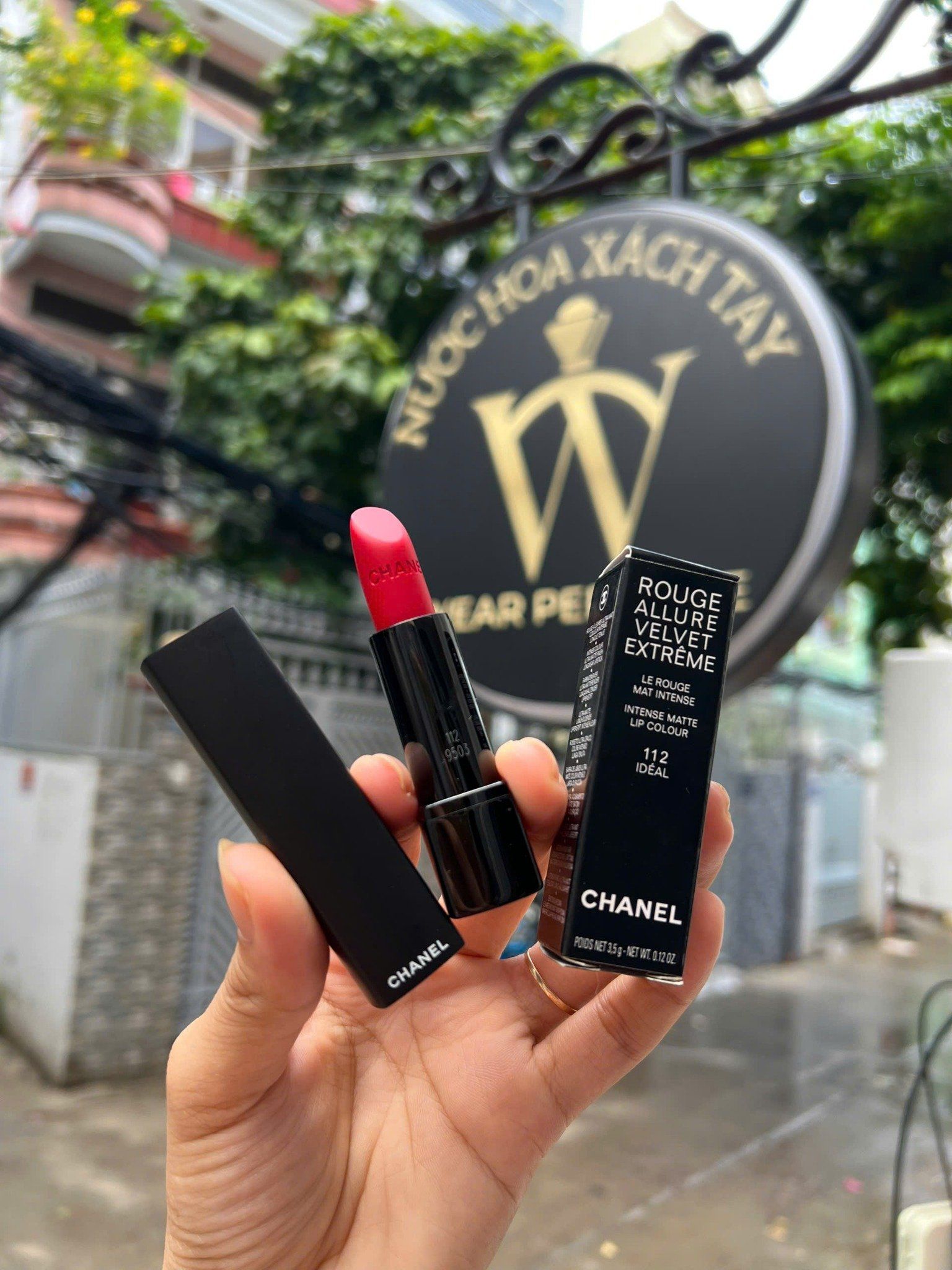  Son Chanel Rouge Allure Velvet Extreme 112 Ideal - Màu Đỏ Tươi 