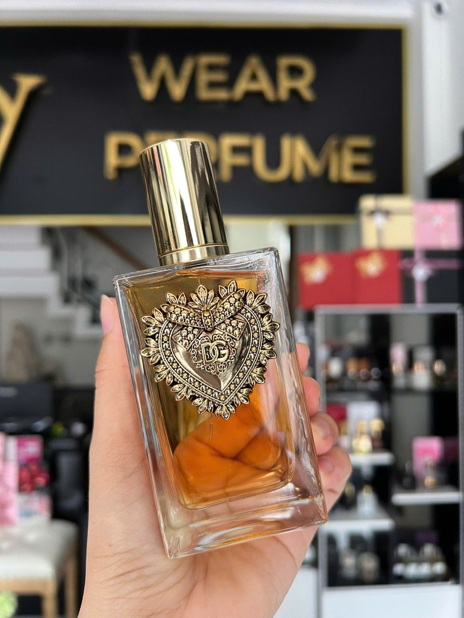  Dolce & Gabbana Devotion 